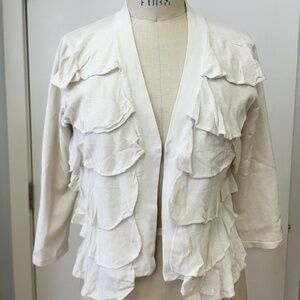 CABLE AND GAUGE RUFFLE SWEATER CLASP CLOSURE